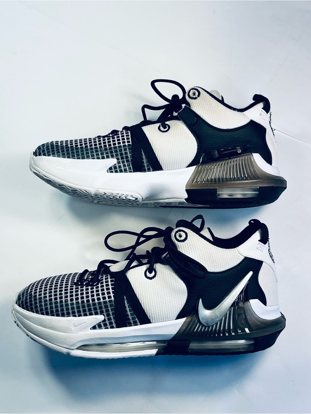 Nike Air LeBron Witness 7 Black White Basketball Sneaker #DQ8650-100 Youth : 7Y